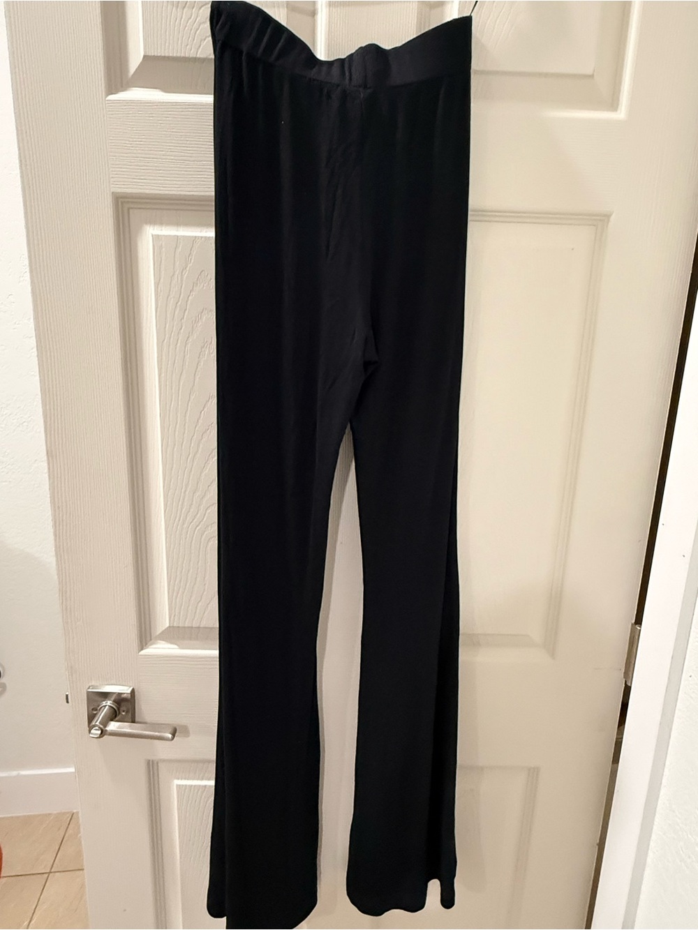 Black Wide-Leg Pull-On Pants for Women - Picture 2 of 6